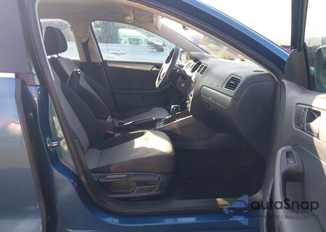 2017 Volkswagen Jetta 1.4T S из США, поврежденный, VIN 3VW2B7AJ8HM368046